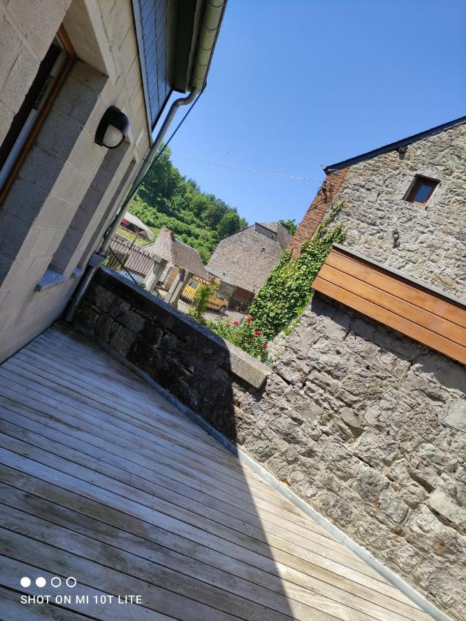Gîte À l'Ombre du Clocher avec jacuzzi et sauna privatifs Celles  Exterior foto