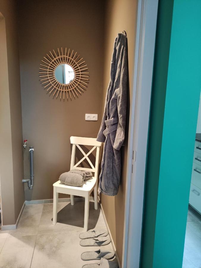 Gîte À l'Ombre du Clocher avec jacuzzi et sauna privatifs Celles  Exterior foto